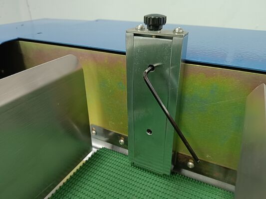 Spine Cardboard Snijmachine gladde beugel Hoog precision Hoog efficiëntie