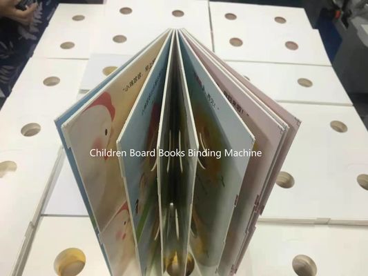 Maufung Kinderen Cartoon Card Board To Board Boek maken Machine Board To Board Boek plakmachine MF-PF400