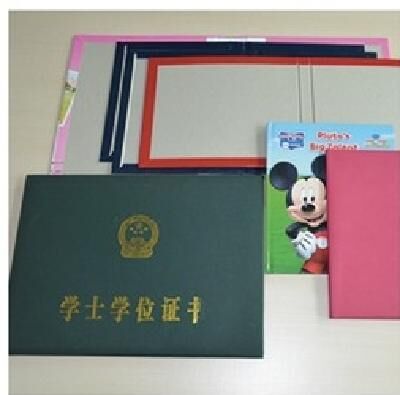 Semi-automatische boekenkastenmachine met een vermogen van 5,2 kW en een dikte van karton van 1-4 mm voor notebooks