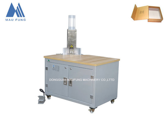 Machine voor het snijden van rechthoekig papier Machine voor het maken van stijve dozen