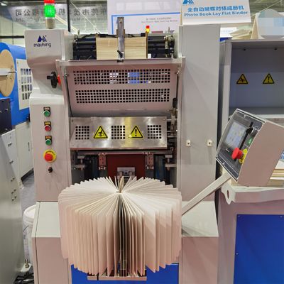 Maufung Volledig automatische platte fotoalbum bindmachine fotoalbum montage maken machine MF-PF400